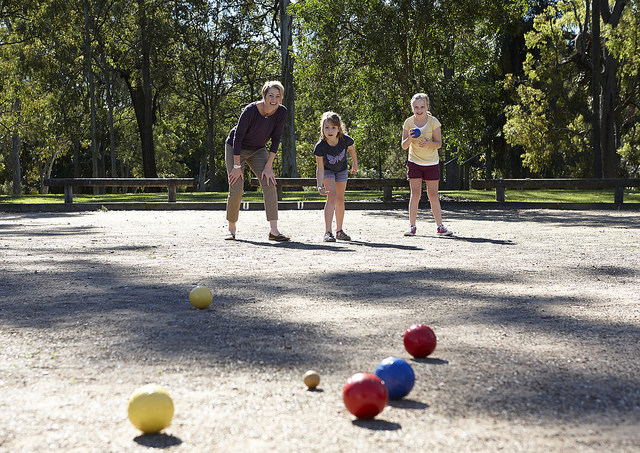 boccia underhand throw